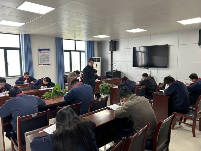 建材公司、檢測公司聯合開展管理人員業務提升考試